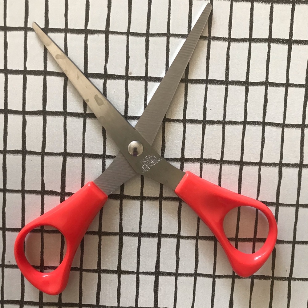 Nice sharp good quality stainless steel scissor